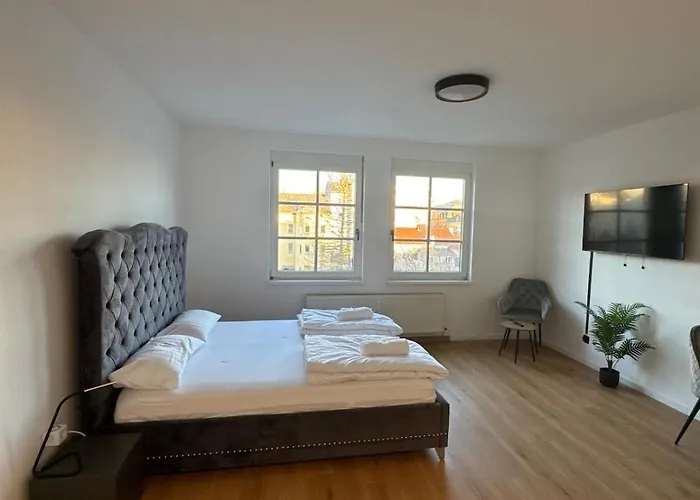 Apartment Union Near Train Station