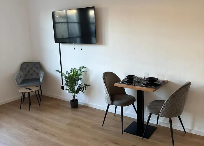 Cozy Apartment, 7 Mins To Hauptbahnhof